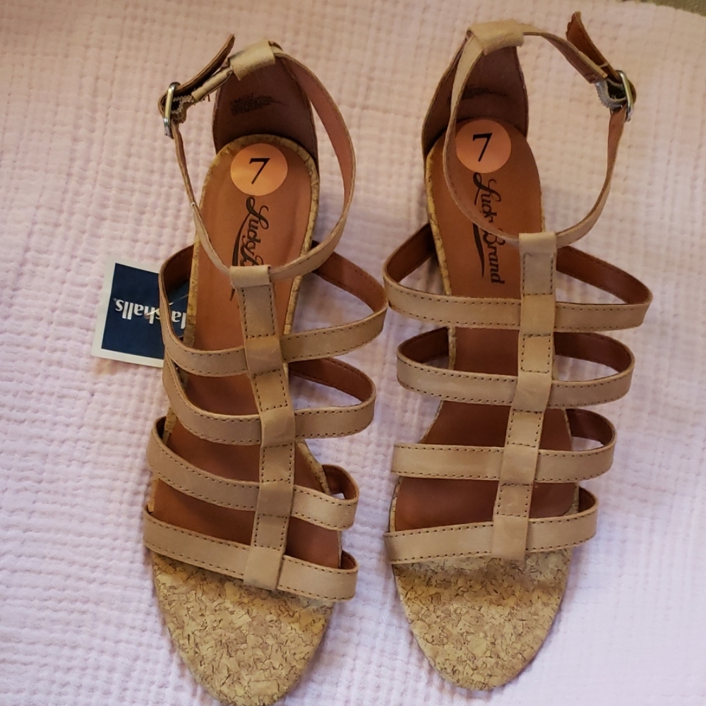 Lucky Brand US Womens SIZE 7 Wedge Sandal